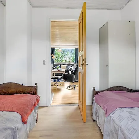 4 Bedroom Gorgeous In
